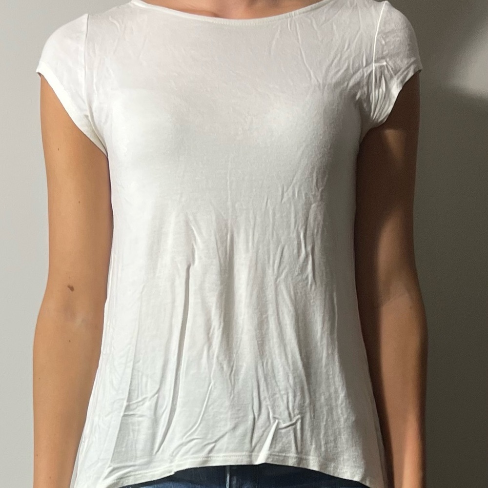 Kim and Cami size small white shirt with flowy back